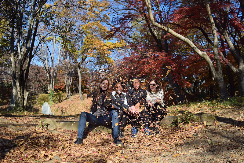 KCP students on a classroom break enjoying the natural scenery of Japan.