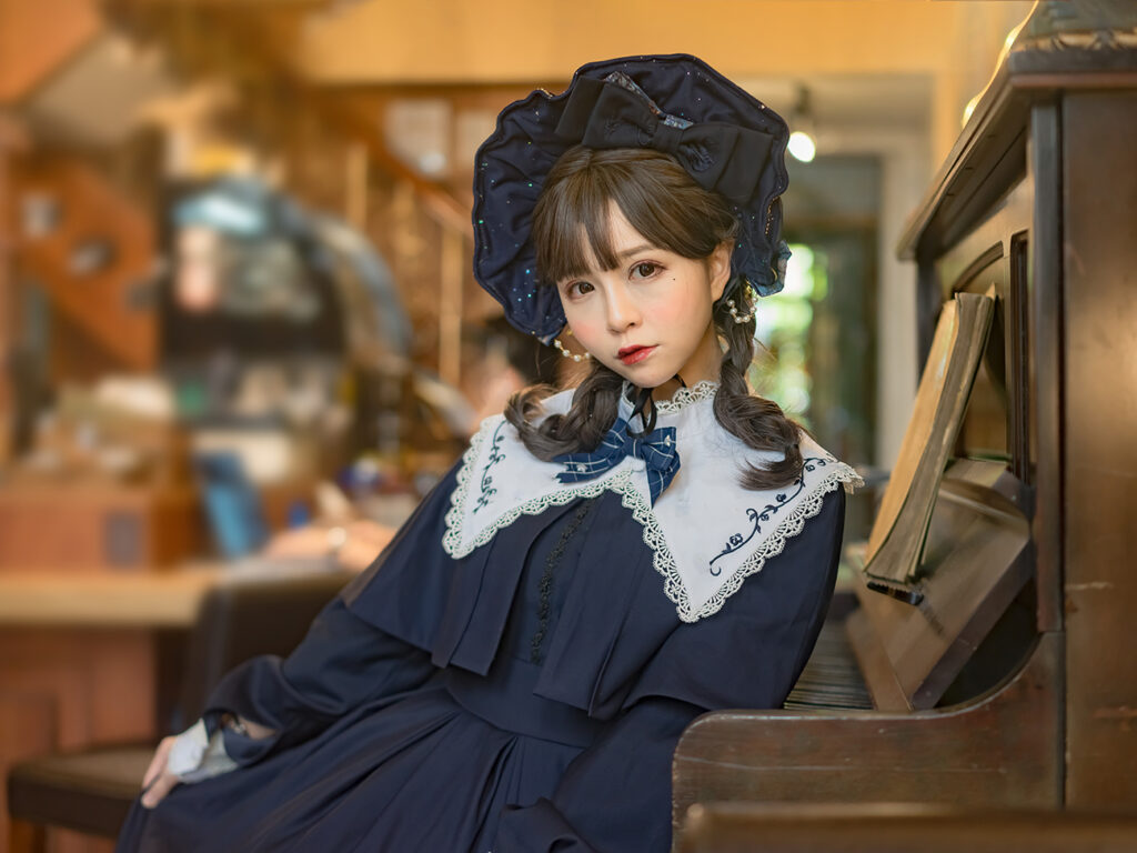 Lolita girl in the old house, japanese style